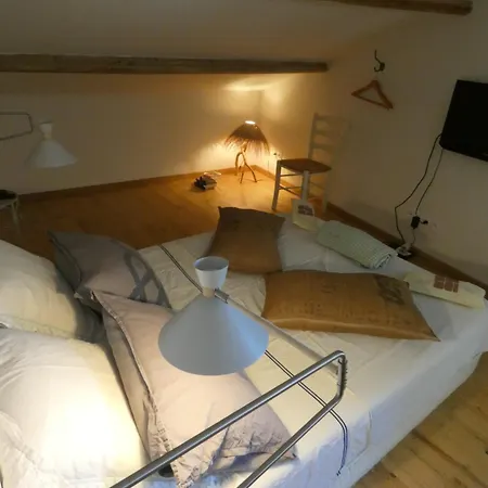 Frühstückspension D'hotes Dans Ancienne Bergerie - La Bergerie Du Monde Les Angles (Gard)